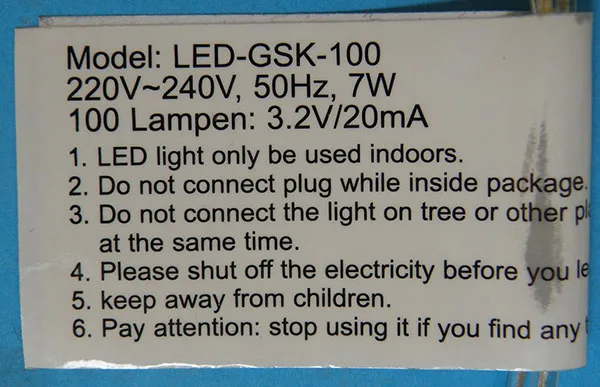 Catena di illuminazione «LED 100 BOMBILLAS / beltéri LED karácsonyi égősor» — foto 2 dell'alert A12/01398/21