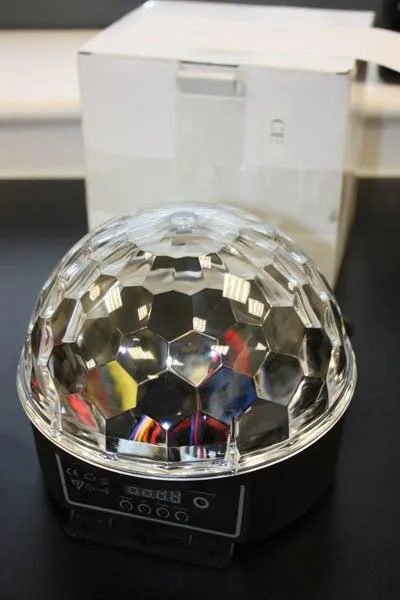 Palla del LED «LED Crystal Magic Ball» — foto 1 dell'alert A12/0002/15
