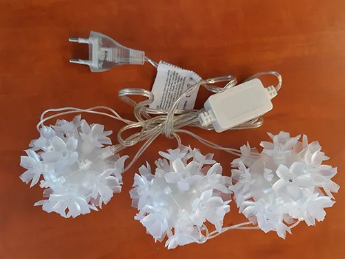 Catena di illuminazione «LED DIODS 3x20 Svítící koule» — foto 1 dell'alert A12/00809/21
