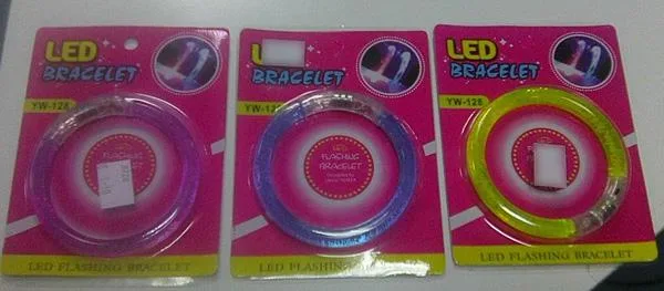Bracciale a LED «LED FLASHING BRACELET» (Unknown)