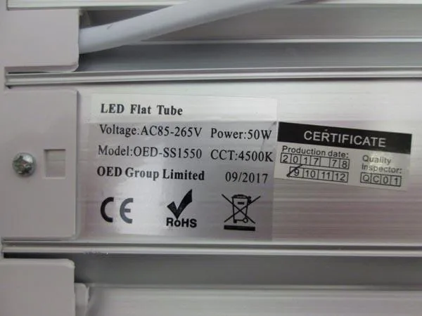 Plafoniera a LED «LED Flat Tube» — foto 1 dell'alert A12/0400/18