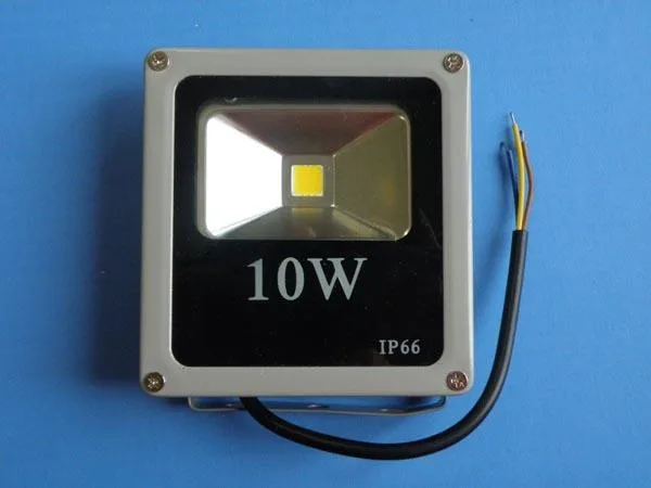 Proiettori a LED «LED FLOOD LIGHT Outdoor» — foto 2 dell'alert A12/0688/15