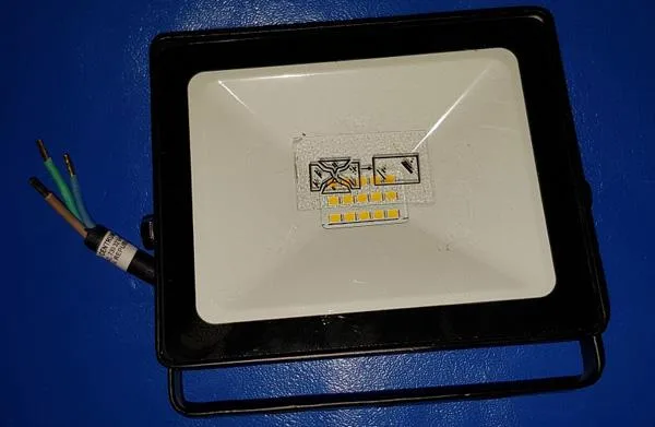 Proiettore a LED «LED FLOOD LIGHT» — foto 3 dell'alert A11/0005/19