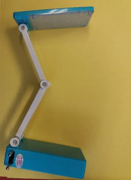 Lampada da tavolo «LED FOLDABLE RECHARGEABLE DESK LAMP» — foto 2 dell'alert A12/0976/18