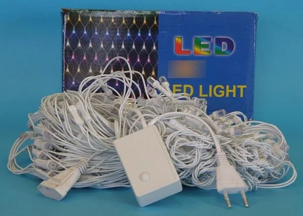 Catena di illuminazione «LED LIGHT 320L» — foto 2 dell'alert A12/0617/18