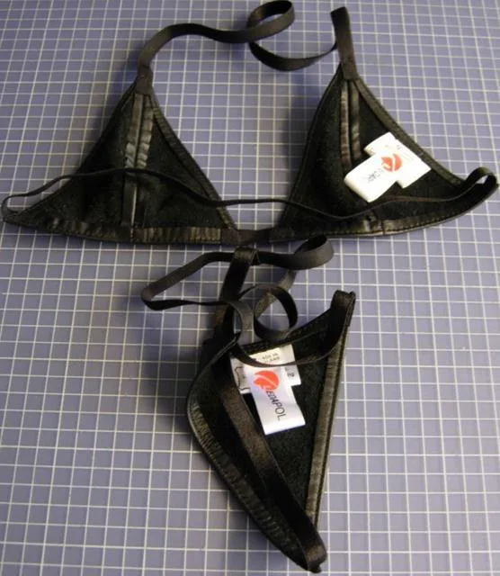 Bikini & #13; & #13; «Leder Mini Bikini Extreme Passions» — foto 5 dell'alert A12/0532/13