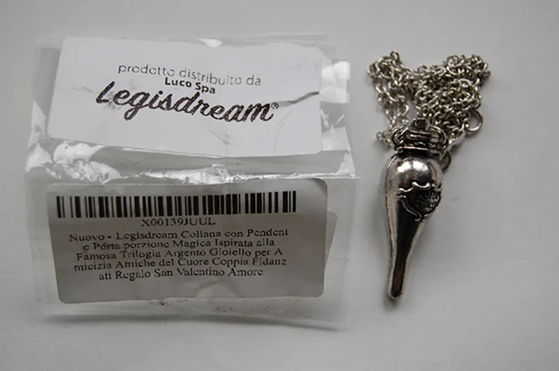 Collana con ciondolo «Legisdream» — foto 1 dell'alert A12/00469/21