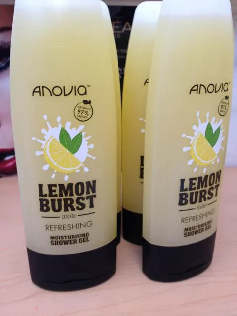 Gel doccia «Lemon Burst Refreshing moisturising shower gel» — foto 1 dell'alert A12/0165/14