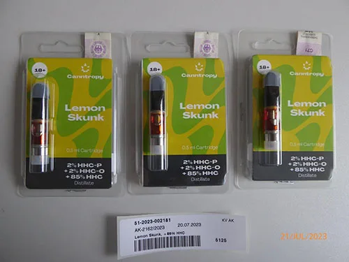Cartuccia di sigaretta elettronica «Lemon Skunk / Wedding Cake / Spirit of the Woods» — foto 9 dell'alert A12/02717/23