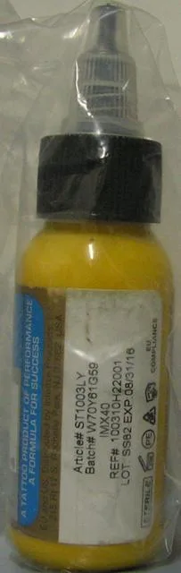 Inchiostro del tatuaggio &amp; #13; &amp; #13; «Lemon Yellow» (Intenze)