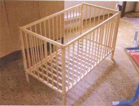 Lettino in legno per bambini "SIMONA"