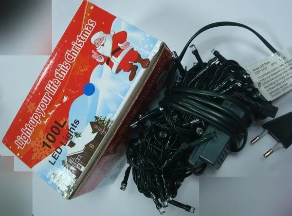 Catena di illuminazione «Light up your life this Christmas - 100L LED Lights / 140 Lampadas» — foto 3 dell'alert A12/0130/16