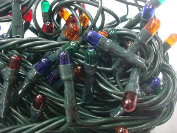 Catena di illuminazione «Light up your life this Christmas - 100L LED Lights / 140 Lampadas» — foto 4 dell'alert A12/0130/16