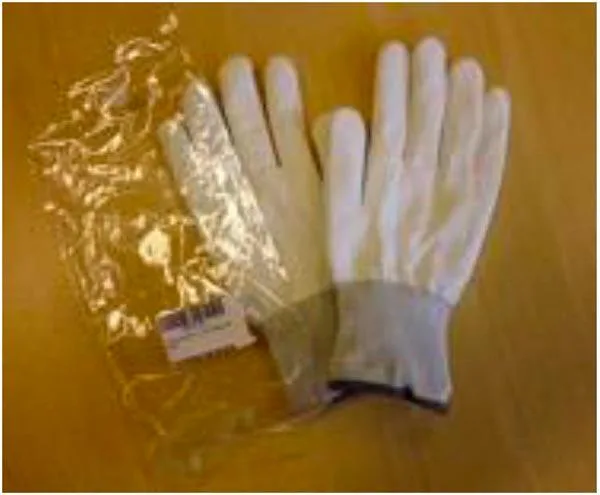 Illuminare i guanti «Lightning Up Gloves» — foto 3 dell'alert A12/1636/19