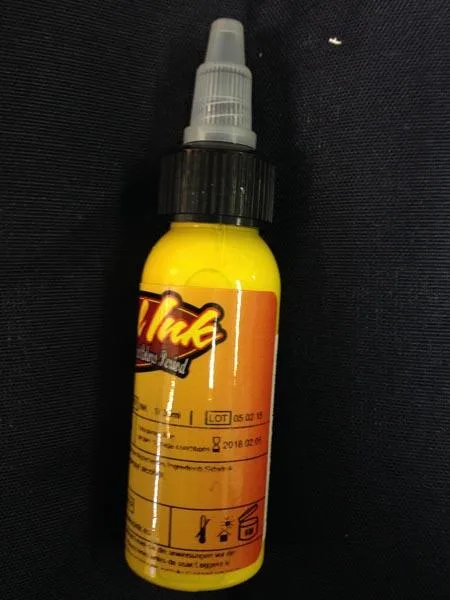 Inchiostro del tatuaggio «Lightning Yellow» — foto 3 dell'alert A12/0347/16