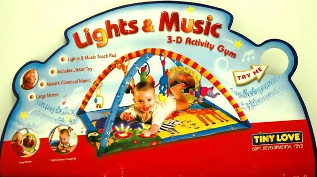 Palestra di gioco di attività «Lights &amp; Music 3-D Activity Gym» (Tiny Love)