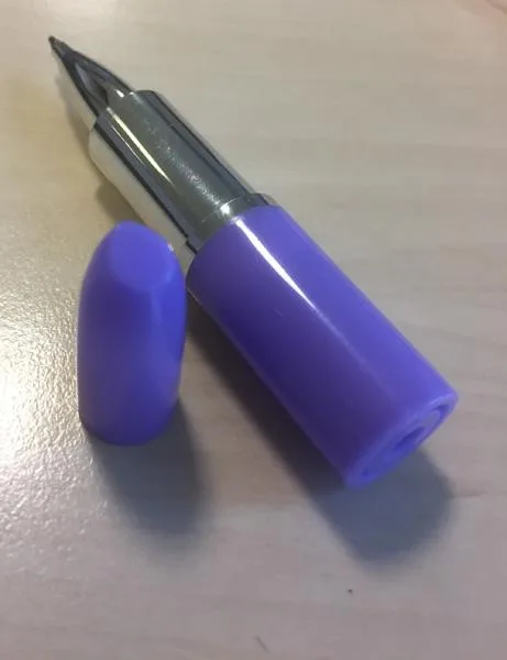 Penne e evidenziatori di novità «Lipstick pens and lipstick highlighters» — foto 2 dell'alert A12/1642/18