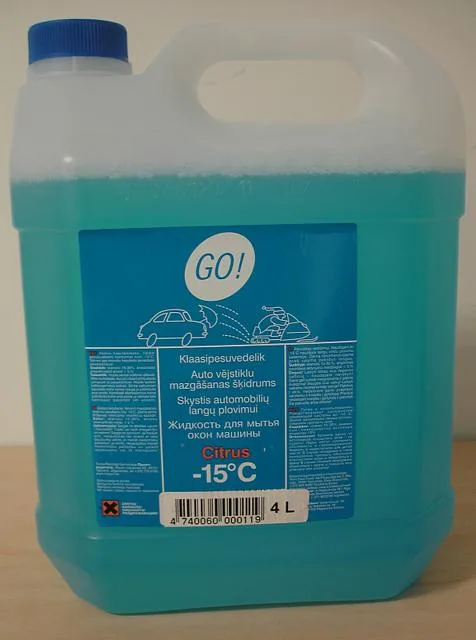 Liquido della rondella del parabrezza & #13; & #13; — foto 1 dell'alert 1567/11