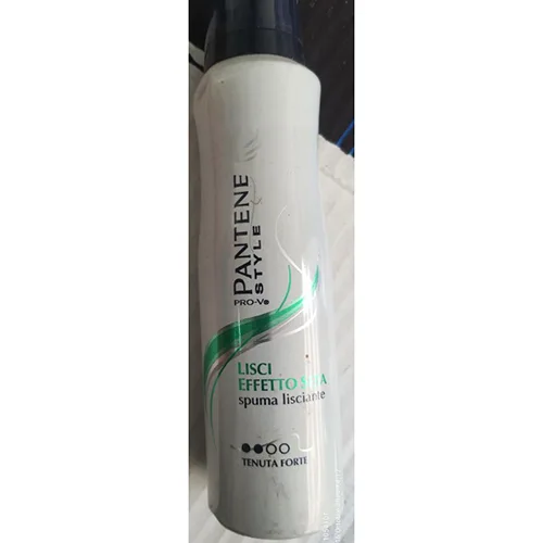 Mousse per capelli «Lisci effetto seta spuma lisciante» (PANTENE PRO-V)