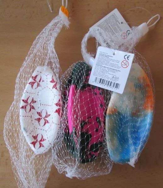 Palla di plastica «“LOPTA NA HRANIE” / “JÁTÉKLABDA”» (Unknown)