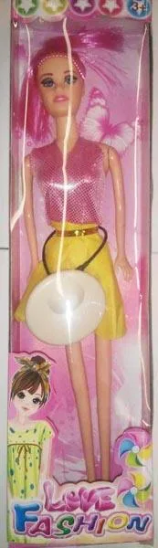 Bambola di plastica «LOVE FASHION» (Unknown)