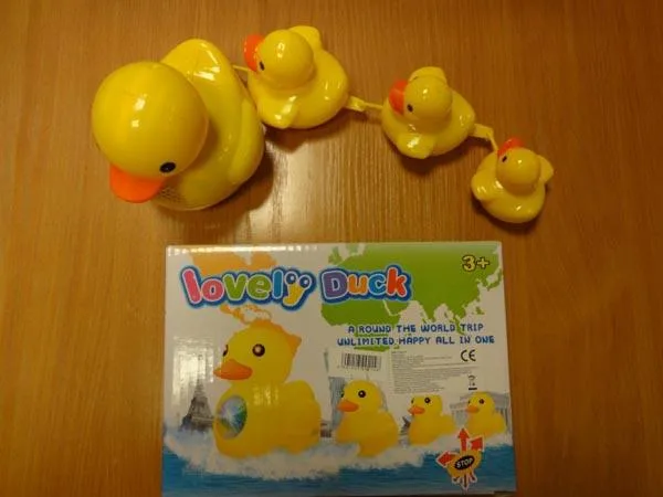 Giocattoli di plastica «Lovely Duck» (Unknown)