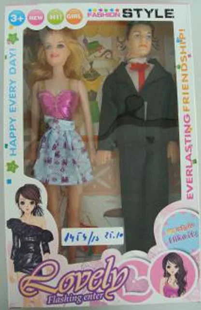 Set di bambole di plastica «Lovely - Flashing Enter» — foto 2 dell'alert A12/1677/13