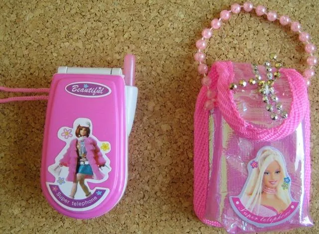 Telefono cellulare giocattolo «Lovely Mobile Phone» — foto 2 dell'alert A12/1607/12