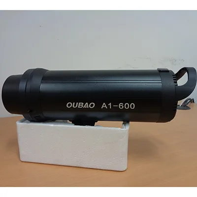 Luce flash da studio — foto 4 dell'alert A12/00271/24