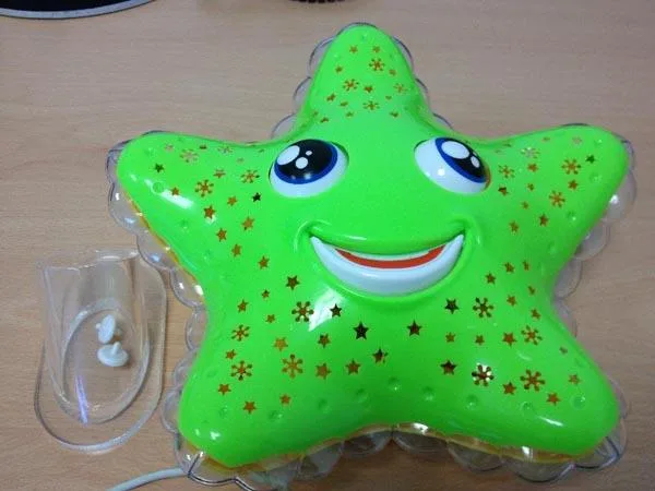 Stella del giocattolo musicale «Luminous star» (Color Baby)