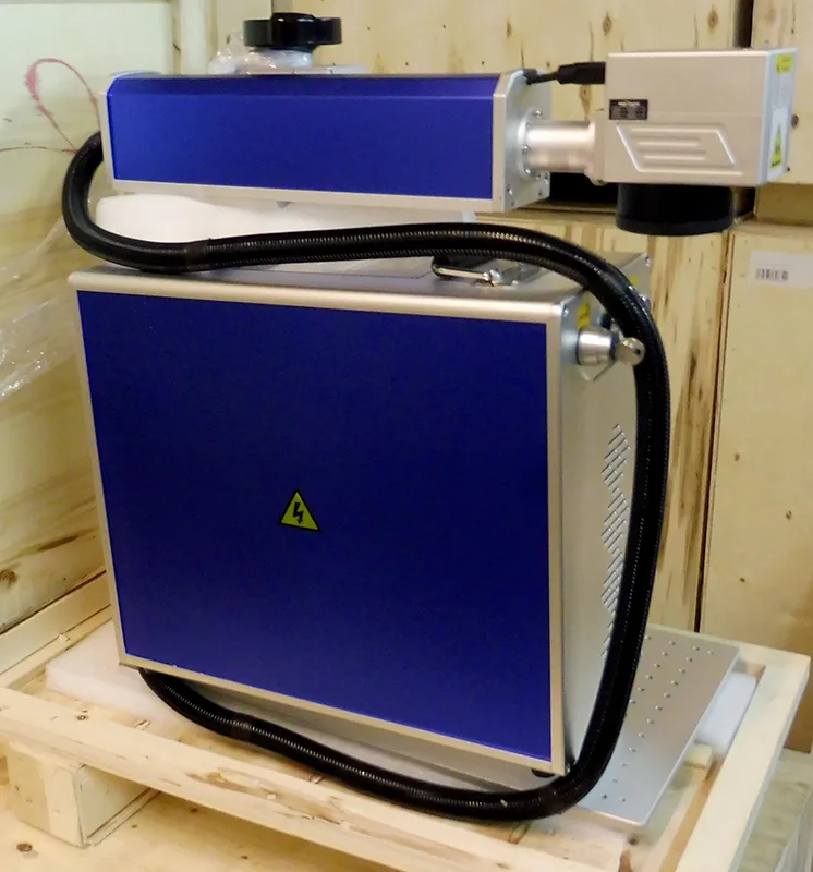 Macchina per incisione laser — foto 1 dell'alert A12/00345/20