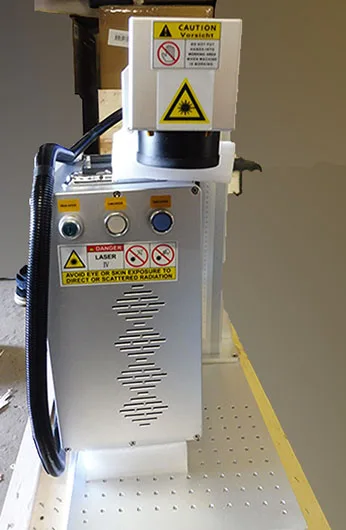 Macchina per incisione laser