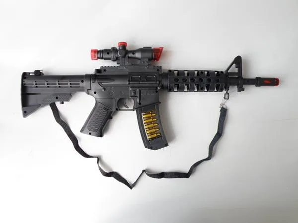 Mitragliatrice giocattolo «MACHINE GUN SUPER COMBAT MISSION» — foto 2 dell'alert A12/0455/17