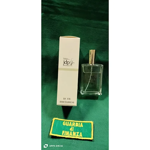 Eau de toilette «Madame 37» — foto 2 dell'alert SR/00067/25