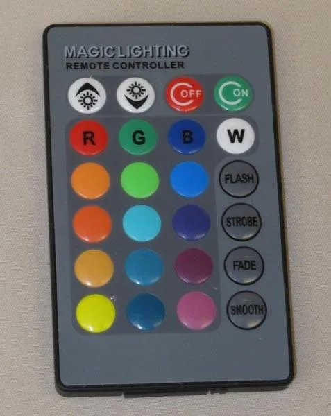 Lampadina con telecomando «Magic Lighting» — foto 2 dell'alert A12/0128/17