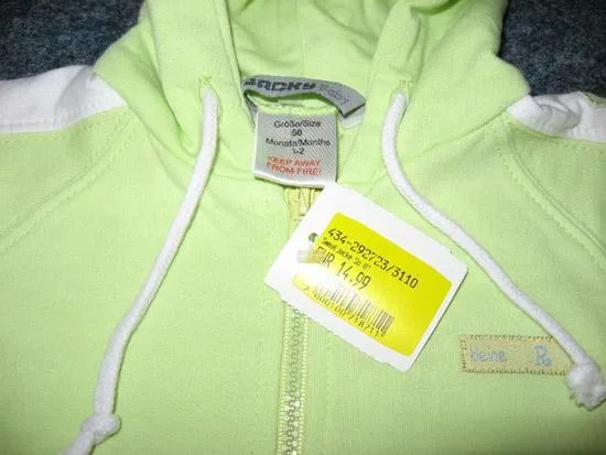 Maglione con cappuccio — foto 2 dell'alert 1308/07