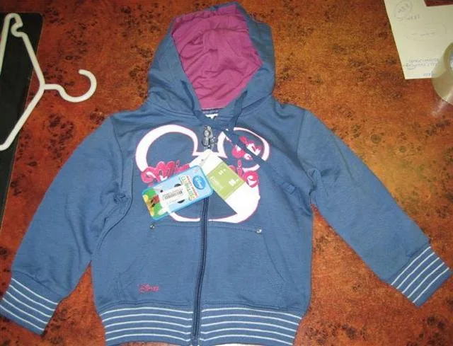 Maglione per bambini &amp; #13; &amp; #13; — foto 2 dell'alert 0740/12