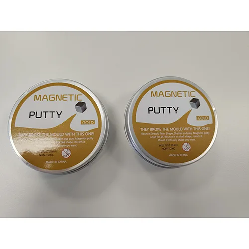 Giocattolo magnetico dello stucco «Magnetic Putty Gold»