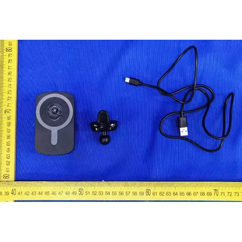 Caricabatterie senza fili «Magnetic Wireless Charging Vent Mount» — foto 2 dell'alert A12/00852/24