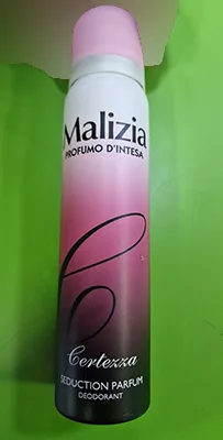 Spruzzo di deodorante «Malizia profumo d'intesa» (Malizia)