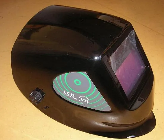 Maschera di saldatura con filtro protettivo automatico — foto 1 dell'alert 0314/08
