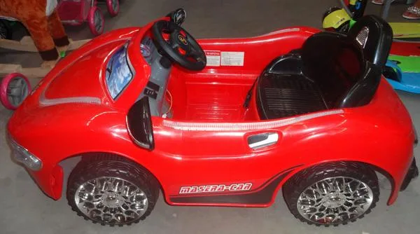 Auto elettrica ride-on «Masera car» (Motor car)