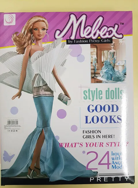 Bambola in plastica con accessori. «Mebex TM, by Fashion Pretty Girl» — foto 2 dell'alert A12/01553/20