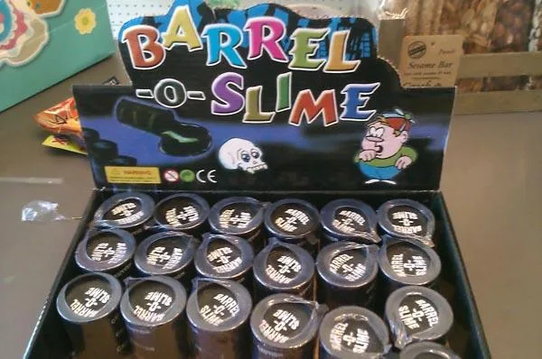 Melma giocattolo (BARREL-O-SLIME)