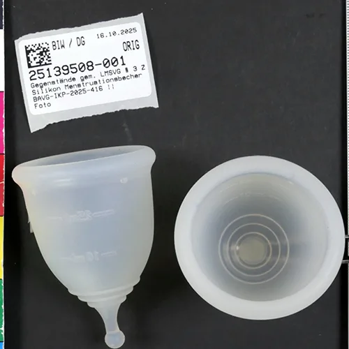 Coppetta mestruale «Menstruationstasse» — foto 2 dell'alert SR/00257/26