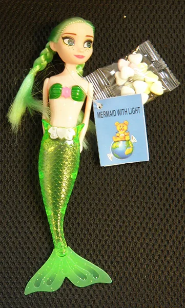 Bambola di plastica «MERMAID WITH LIGHT»