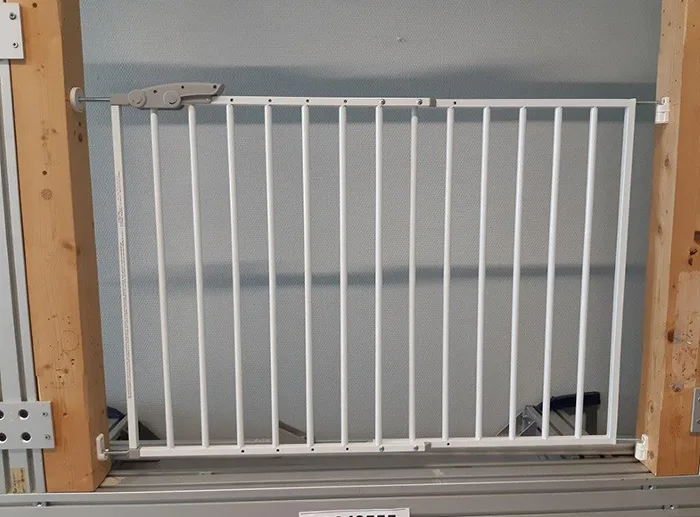Cancello di sicurezza per bambini «Metalen Traphek Oslo wit» — foto 2 dell'alert A11/00020/21