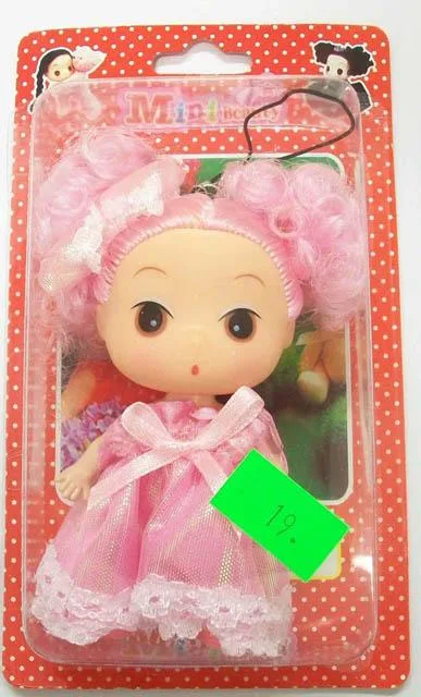 Bambola di plastica «Mini Beauty» — foto 2 dell'alert A12/0317/14