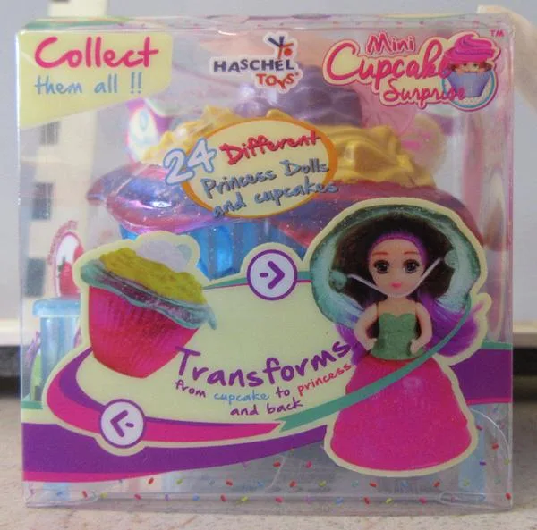 Bambola di plastica dentro cupcake «Mini Cupcake Surprise» — foto 3 dell'alert A12/0024/19