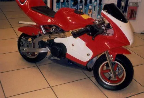 Mini motocicletta — foto 2 dell'alert 0500/07